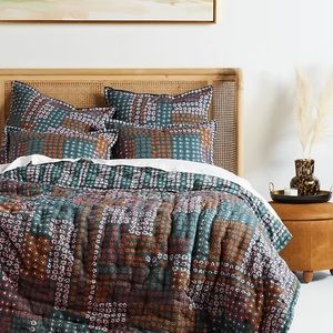 Anthropologie PRINTED ELSIE PERCALE QUILT full